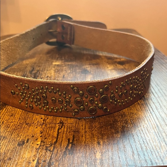 Women’s Abercrombie & Fitch Brown Leather Belt with Gold Buckle and Rhinestones - Picture 3 of 8